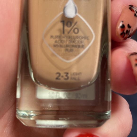 l’oréal True match nude serum foundation swatched shade 2–3 light pale - Picture 2 of 2